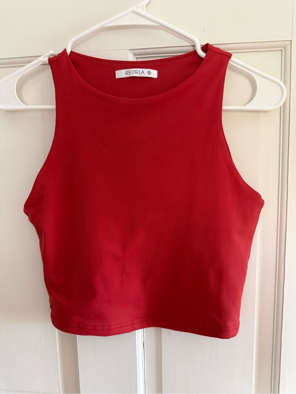 ReoRia Red Sleeveless Crop Top